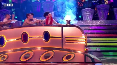 Tyler West & Dianne Buswell Salsa to KC & The Sunshine Band Megamix ✨ BBC Strictly 2022