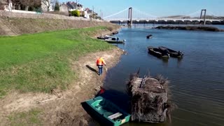 France's longest river suffers under drought