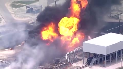 Pożar wybucha w zakładach chemicznych w Teksasie