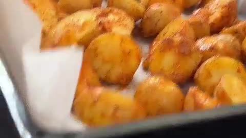 Oven-flavored crisp potatoes | Golden Potato Delight