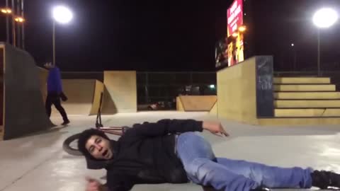 Guy Took A Fall So Chill After Failing A Speed Skating 360 Spin