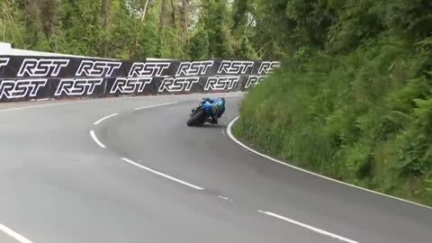 2022 Monster Energy Supersport TT Race 1 - Race Highlights | TT Races Official