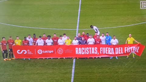 Valencia’s Diakhaby did NOT pose in the anti-racism campaign banner by LaLiga & RFEF