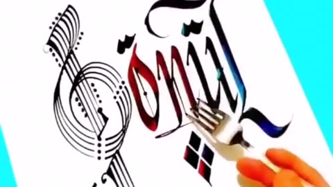 🍴 Turecki kaligraf rysuje wzory sztućcami