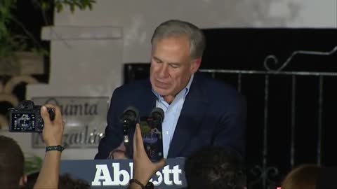 TX Governor Abbott Gives Speech After DESTROYING Beto In The Midterms