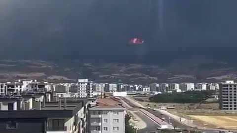 Turkey Fires. Is that beams?...