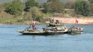 U.S., South Korea troops do river-crossing drills