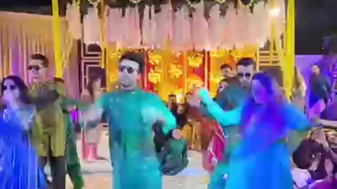 Calam down | Pakistani wedding performance