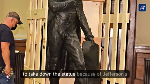 187-Year-Old Thomas Jefferson Statue Removed From New York City Hall