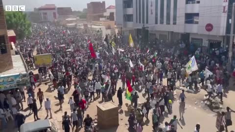 Military fires tear gas at Sudan protesters