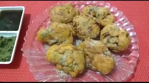 Classic Indian Dish: Cauliflower Fritters (Watch & Prepare)