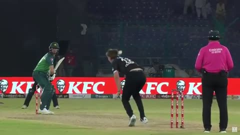 Shaheen Afridi is on Fire | Expensive Last Over 6 4 6 6 Pakistan vs New