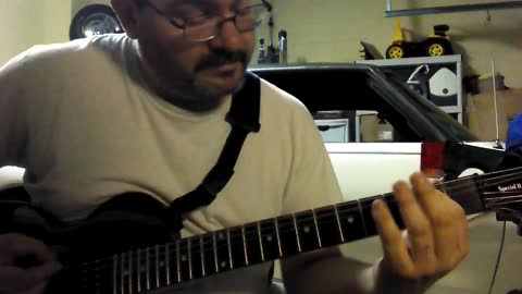 How I play Metallica "Enter Sandman'" on Guitar made for Beginners