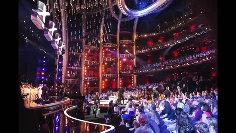 America's Got Talent gives comedian K-von standing ovation!