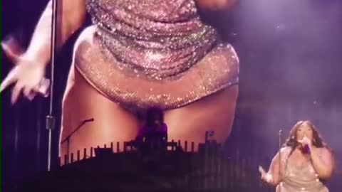 Lizzo plays James Madison's crystal flute while twerking on stage