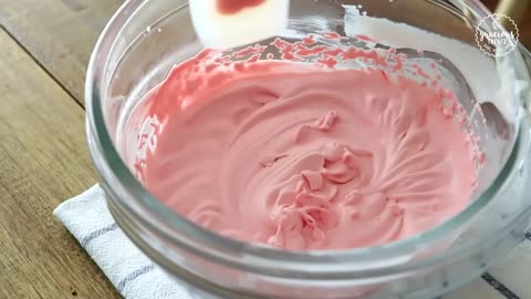 Fluffy Japanese Strawberry Shortcake Recipe - Japanese Strawberry Cake イチゴのショートケーキ