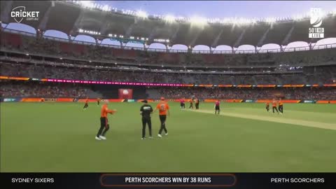 Scorchers start season in ominous fashion with big win over Sixers | BBL|12