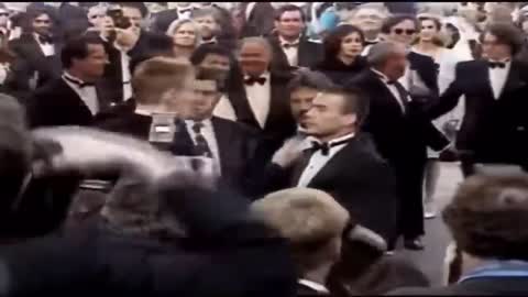 Jean-Claude Van Damme vs. Dolph Lundgren [Cannes, 1992]