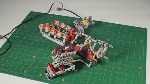 Mechanical Principles combined in useless Lego Technic Gear Train