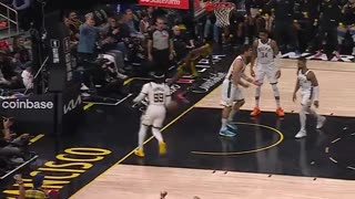 Jonathan Kuminga Stands Out with a Breathtaking Dunk!