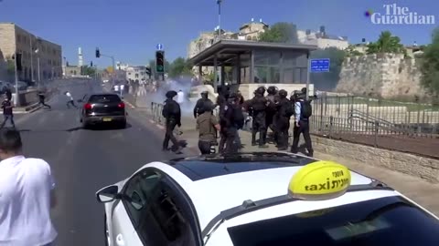 Israeli police use cannon and teargas during clashes in Jerusalem