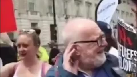 Man asking liberals, "Would you take a refugee into your home?"