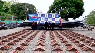 Colombia navy seize tonnes of cocaine from submarine