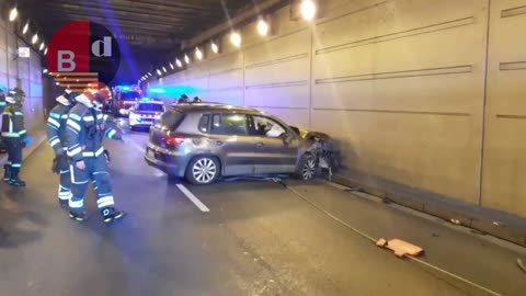 Vuelca un coche en un accidente en el túnel de Camèlies