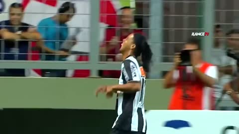 Ronaldinho Goals That SHOCKED The World