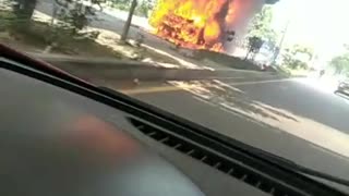 Buseta incendiada en Turbaco