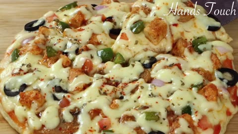 No Yeast, No Oven Chicken Pizza Recipe (Easy & Delicious)