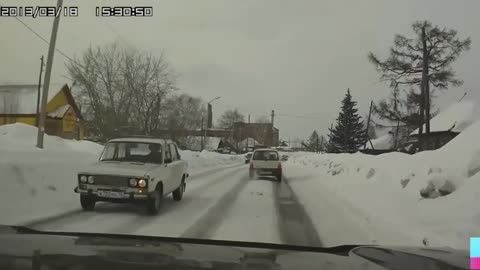 Car Crashes On Ice Santa Fails