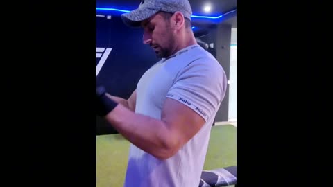 Biceps workouts at gym