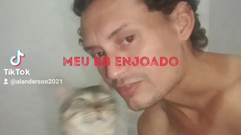 Foto que bati com meu gato