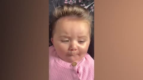 Hilarious babies reaction!