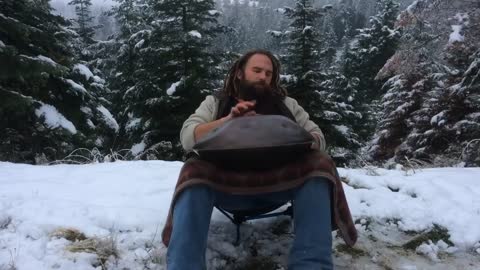 Ethereal in E Performs Gorgeous Handpan Piece