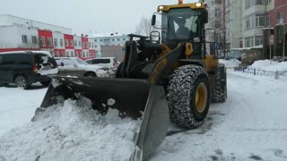 Technique cleans snow.