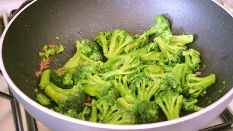 30-Minute Pasta Dish! 🥦Traditional Orecchiette with Broccoli and Anchioves Recipe