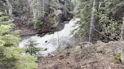 Approach to Benham Falls Zone – Deschutes River – Central Oregon – 4K