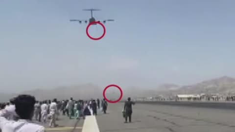Two people fall in mid-flight from a plane leaving Kabul (taliban occupation)