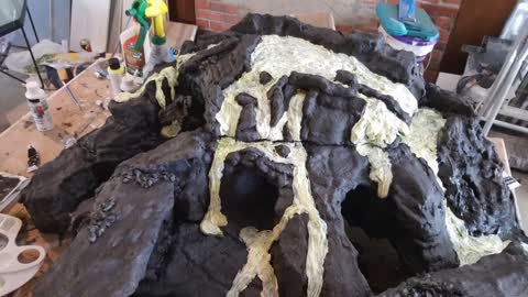 Jurassic Enclosures Volcano Build