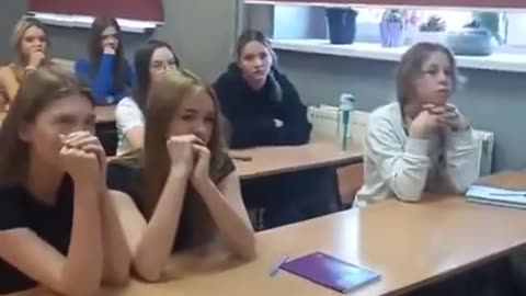 This teacher's secret to keeping his class attentive