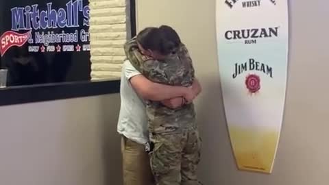 Soldier surprises boyfriend after 6 months away with so much love