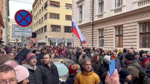 Slovenia - Police block protesters who are fighting for Freedom against the global reset