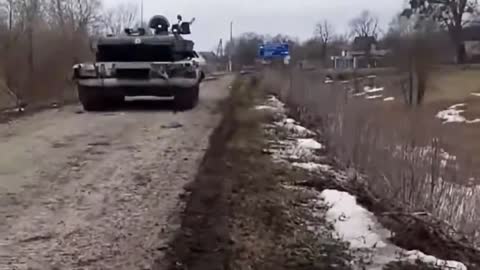 Ukraine War - Three Russian Tanks out of Gas