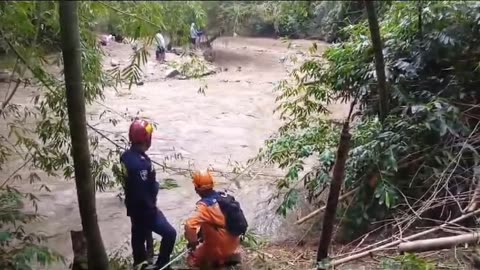 Rescate de bañistas en Piedecuesta