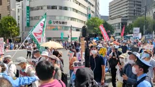 Protesters gather around Abe state funeral
