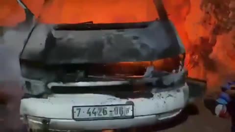 Israeli settlers set fire to Palestinian vehicles in the occupied West Bank