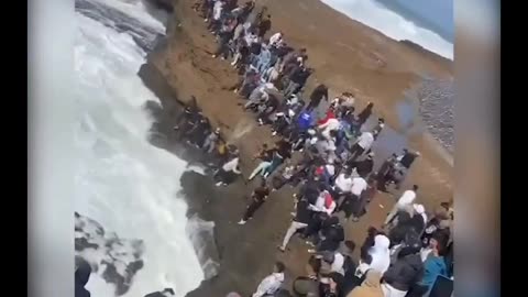 Man saves people from deadly waves in Morocco