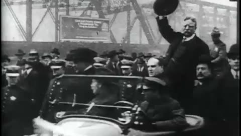 Theodore Roosevelt Visits Fort Sheridan, Illinois (1917 Original Black & White Film)